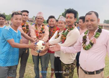 प्रथम लालबजार च्यालेन्ज फुटबल कप सुरु, उद्घाटन खेलमा आयोजकको जित।