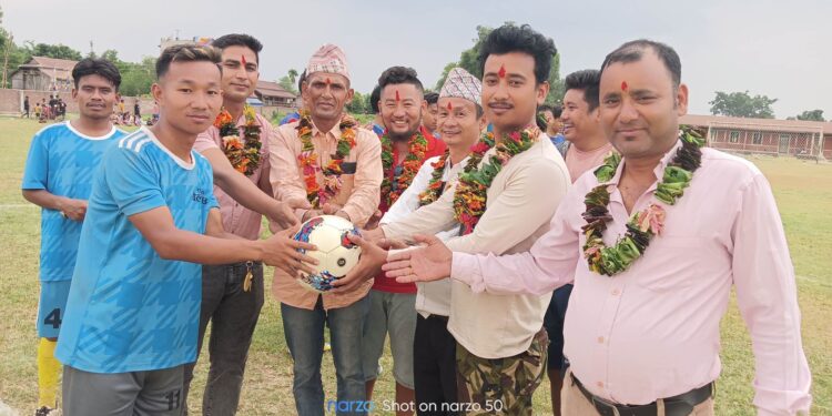 प्रथम लालबजार च्यालेन्ज फुटबल कप सुरु, उद्घाटन खेलमा आयोजकको जित।