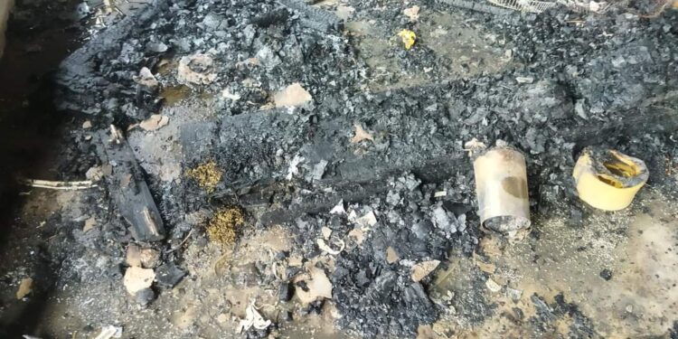 अविरल पानी संगै चट्याङले बेलका ५ मा आगलागी भइ २६ लाख भन्दा बढी क्षति