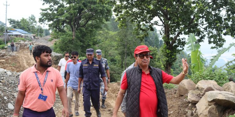 नगर प्रमुख अशोक कार्कीद्वारा बेलका ८,९,३,४,६,१,र २ को नगरस्तरिय गौरव आयोजनाहरुको अनुगमन