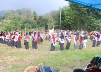 बेलकामा उभौलि साकेला चाड हर्षोल्लासका साथ मनाउदै