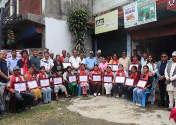 नेकपा एमाले बेलका -४ वडा कमिटीद्वारा एसईईमा उत्कृष्ट विद्यार्थीहरू सम्मानित