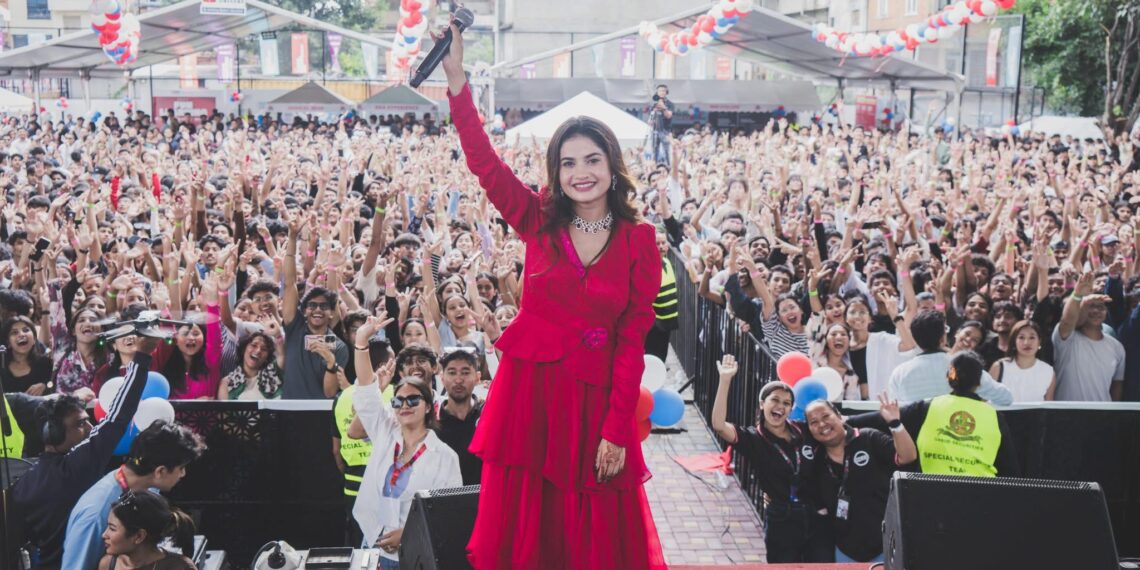 रामपुर मिनि महोत्सवमा आज एलिना चौहान आउने